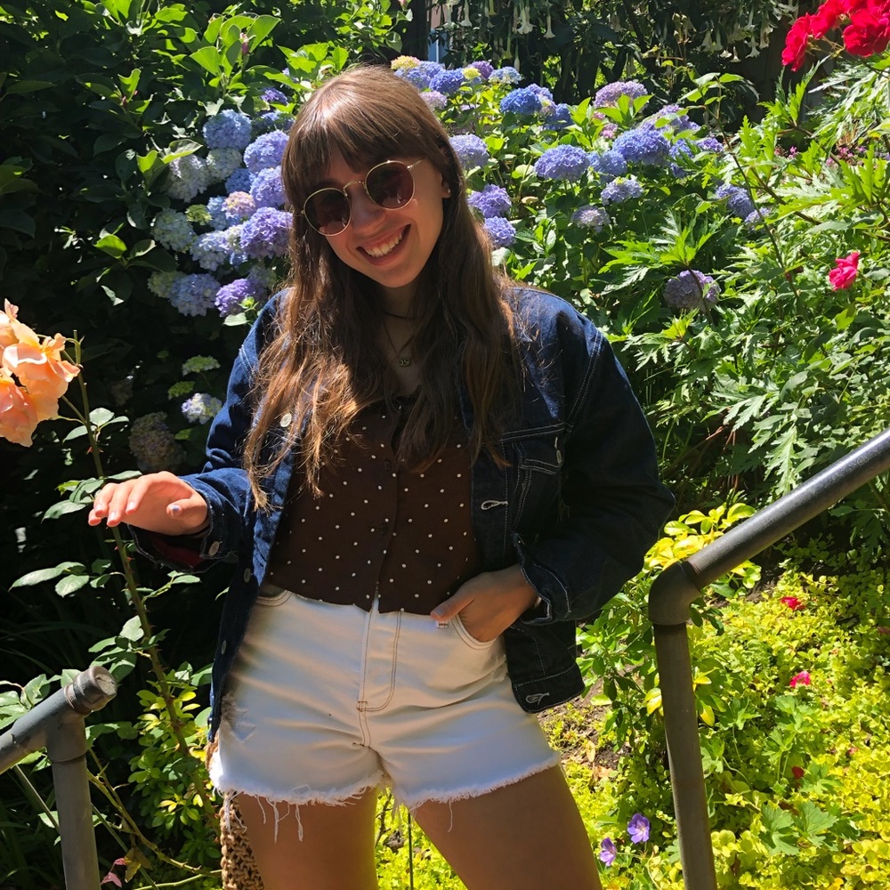 Meet your Posher, Jillian